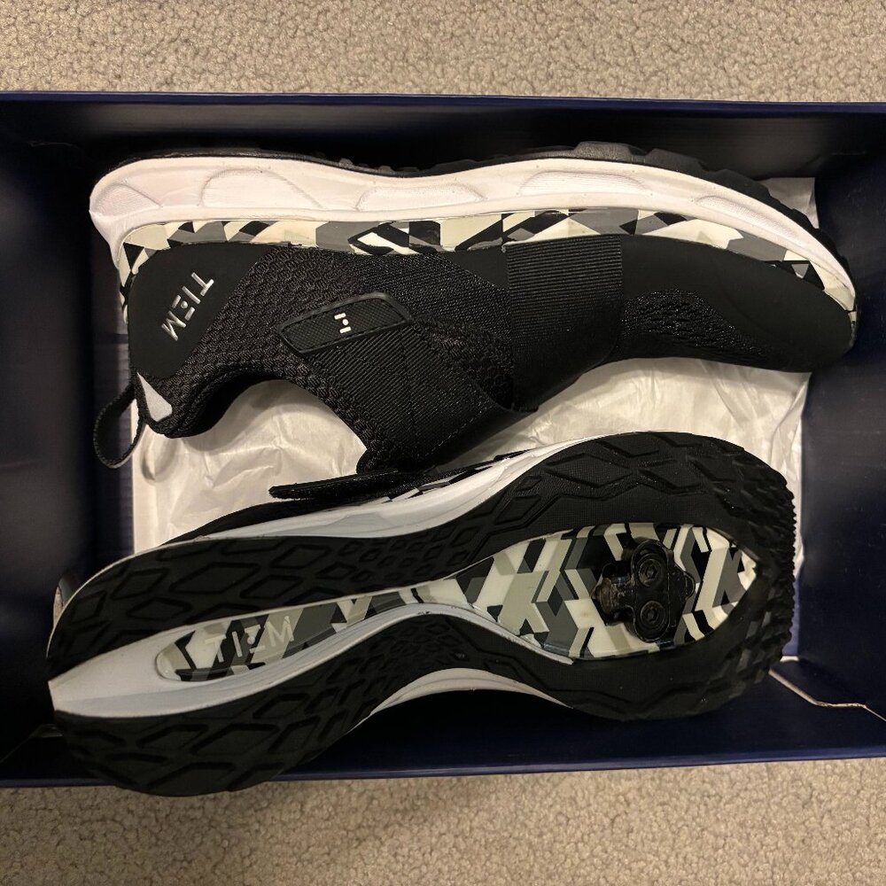 Women's Black Cycling Shoes